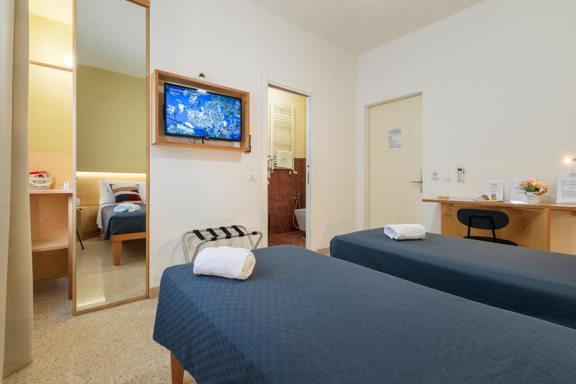 Ciccio Rooms And Breakfast - Self Check-In Palermo Dış mekan fotoğraf